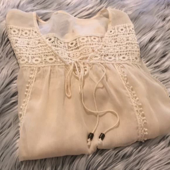 Sheer long sleeve blouse - Picture 3 of 9